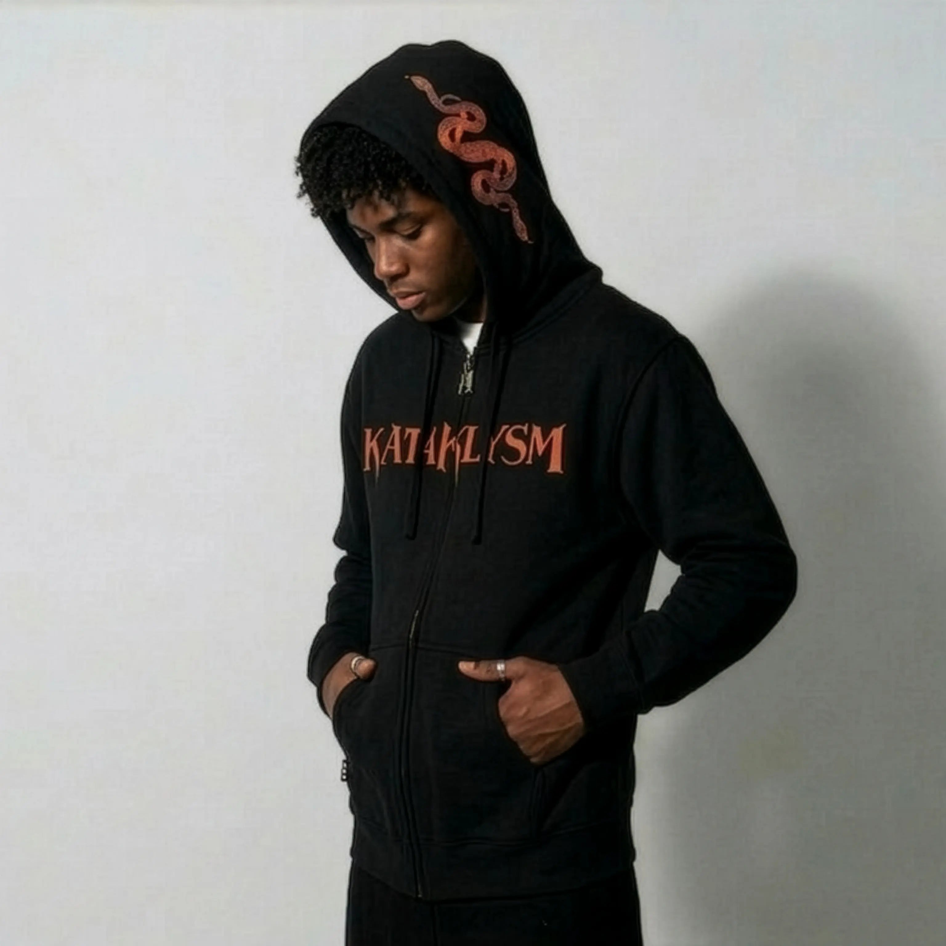 Hoodies, Sweaters & Zippers